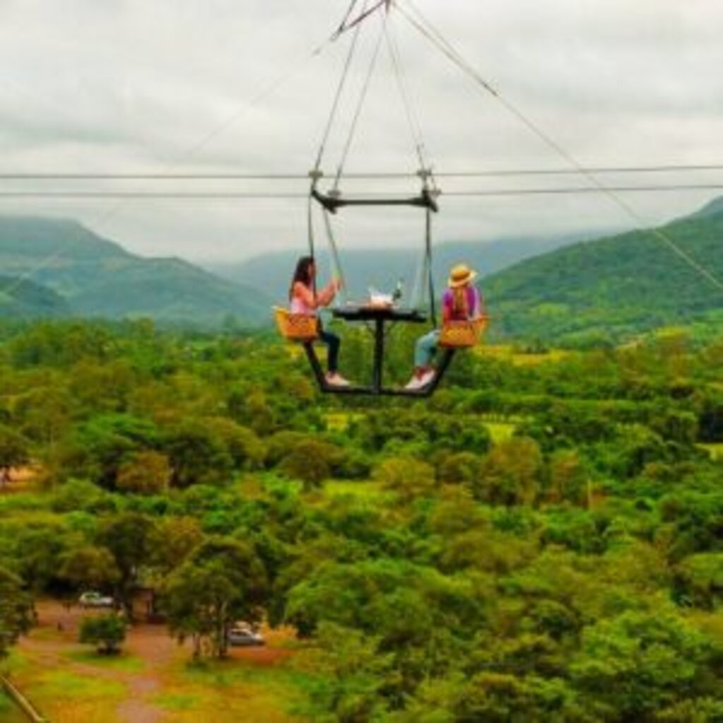 Parque dos Canyons – Sky Table